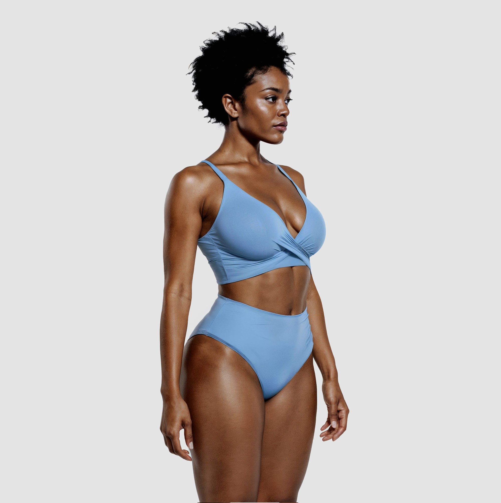 Draai bikini met het vormgeven van bikini -broek